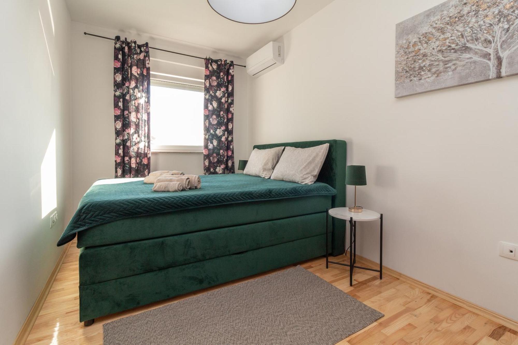 Modern And Spacious Apartment Helena Near The Beach プリヴラカ エクステリア 写真
